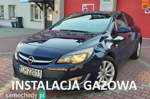 Opel Astra Hatchback 2012