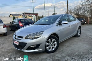 Opel Astra Sedan 2015