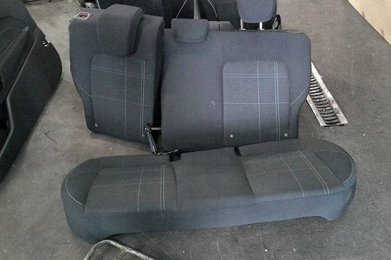 FORD FIESTA MK8 FOTELE KANAPA BOCZKI 3D EU