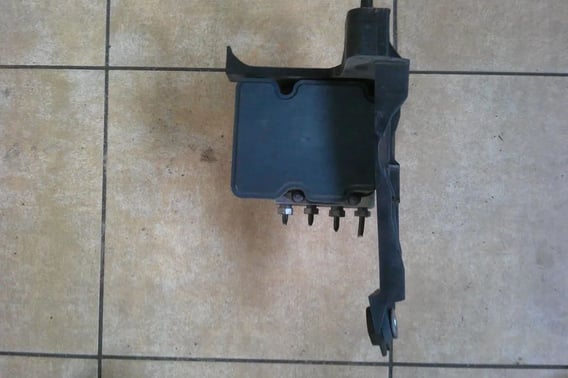 OPEL ASTRA K POMPA ABS 39087901