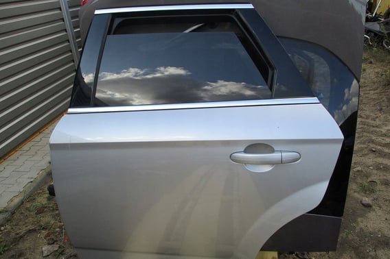 FORD MONDEO MK4 LIFT DRZWI TYŁ LEWE/PRAWE 58 HB