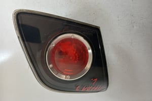 MAZDA 3 BK LAMPA W KALPĘ PRAWA LEWA