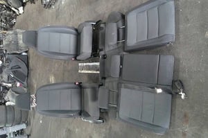 VW GOLF VI HB 5D FOTELE KANAPA BOCZKI UK KOMPLET