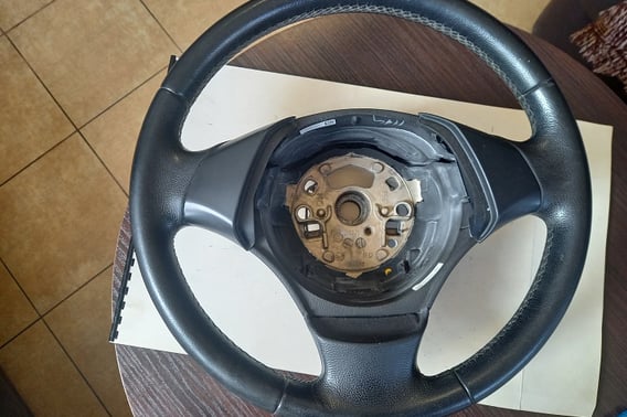 BMW X1 E84 KIEROWNICA SKÓRA 679556401