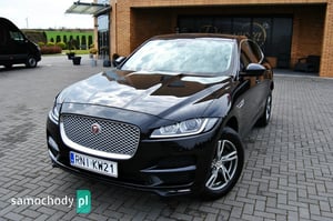 Jaguar F-PACE SUV 2016