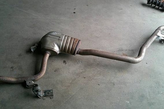AUDI A4 B9 AVANT 2,0TDI TŁUMIK 8W0253411D