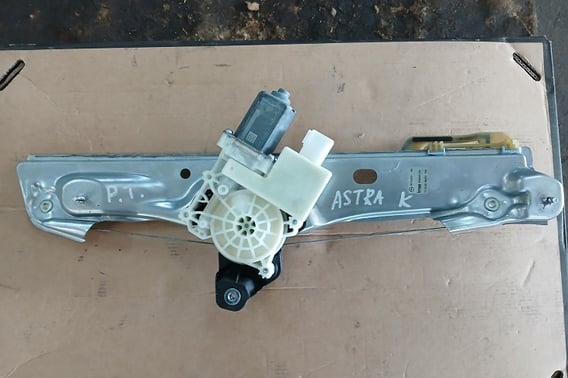 OPEL ASTRA K MECHANIZM PODNOSZENIA SZYBY P/T 39142320
