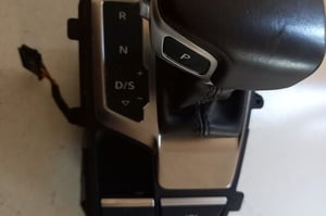 AUDI A4 B9 LEWAREK ZMIANY BIEGÓW AUTOMAT 8W1713041E