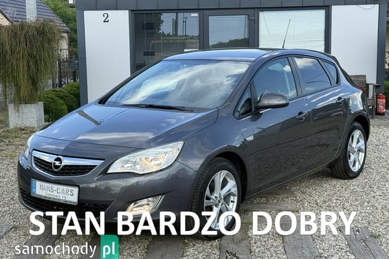 Opel Astra Hatchback 2010