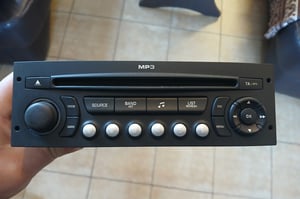 PEUGEOT 207 CC RADIO FABRYCZNE 96633422XT