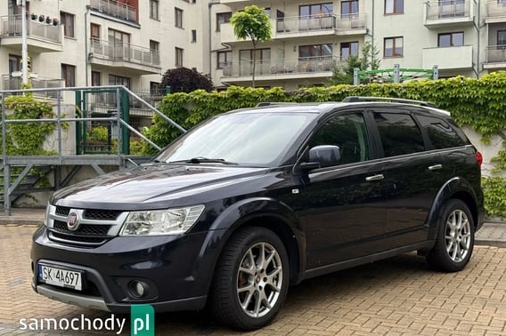 Fiat Freemont Minivan 2012