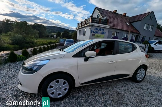 Renault Clio Hatchback 2015