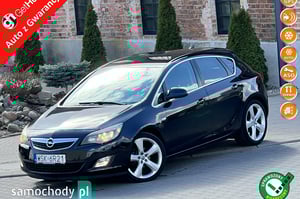Opel Astra Liftback 2011