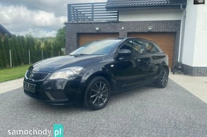 Kia ProCeed Hatchback 2012