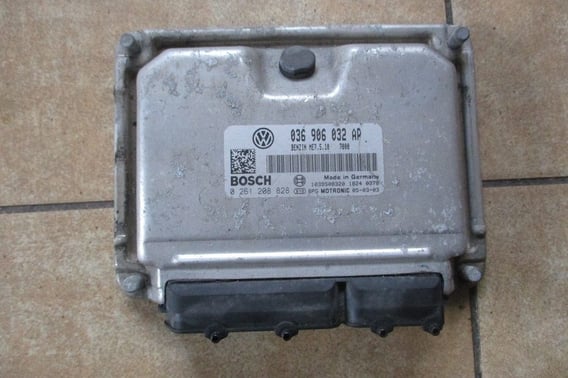 SKODA OCTAVIA II 1,4 16V KOMPUTER 036906032AP