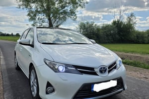 Toyota Auris Hatchback 2013