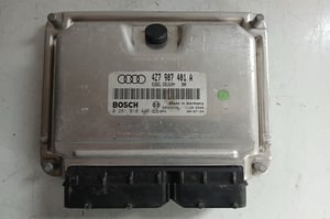 AUDI A6 C5 MODUŁ STEROWNIK SILNIKA 4Z7907401A