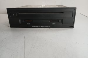 VW PASSAT B8 CZYTNIK MULTIMEDIALNY NAWIGACJI 3Q0035864