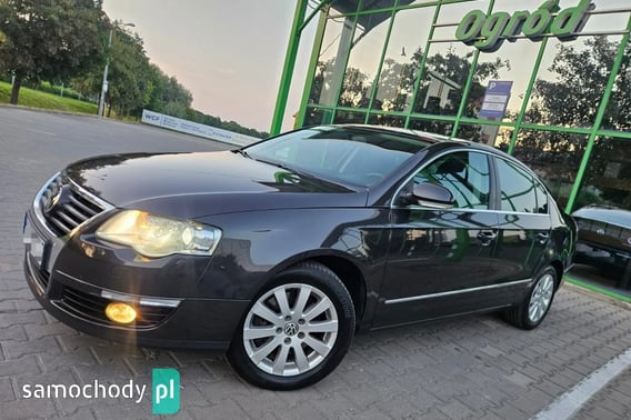 Volkswagen Passat Sedan 2010