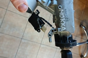 OPEL MOKKA STACYJKA Z KLUCZYKIEM 5901867AK