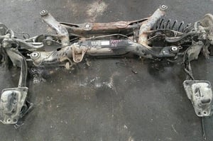 VW PASSAT B8 KOMBI 4WD BELKA TYLNA OŚ 3Q0505235H