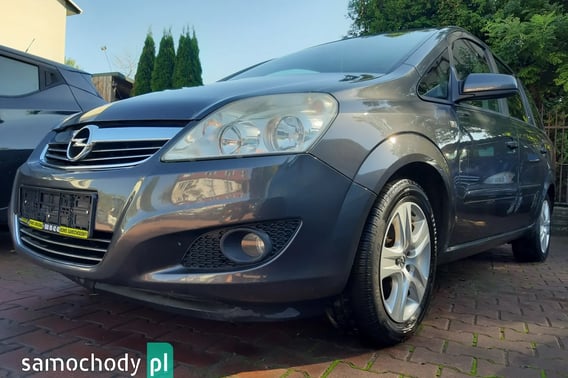 Opel Zafira Minivan 2009
