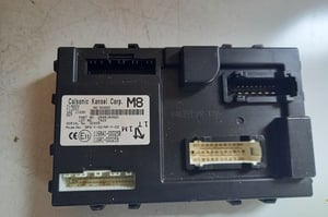 NISSAN JUKE F15 MODUŁ KOMFORTU 284B1BV82C