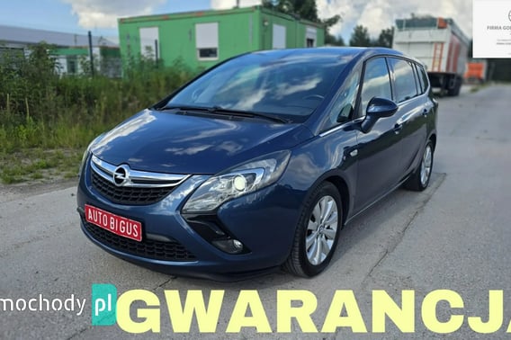 Opel Zafira Minivan 2016