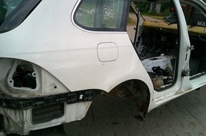 VW GOLF V VI KOMBI BŁOTNIK TYŁ PRAWY/LEWY LB9A