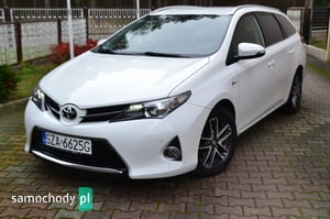 Toyota Auris Kombi 2015