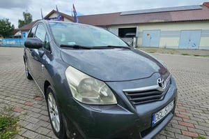 Toyota Verso Minivan 2009
