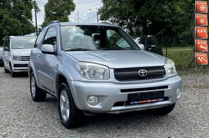 Toyota RAV4 SUV 2005