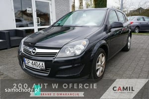 Opel Astra Hatchback 2011