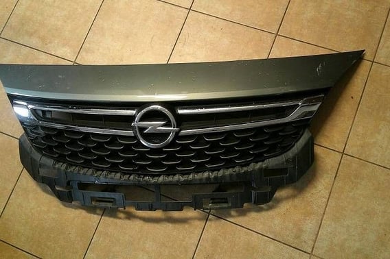 OPEL ASTRA K GRILL ATRAPA CHŁODNICY 13499384 Z10A