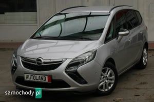 Opel Zafira Minivan 2012