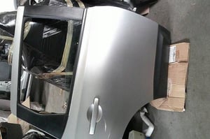 NISSAN QASHQAI J10 DRZWI TYŁ PRAWE/LEWE KYO G