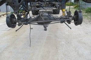 NISSAN NAVARA D23 NP300 2,3DCI AUTOMAT TYLNY MOST