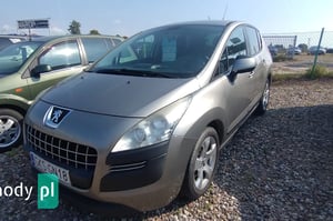 Peugeot 3008 SUV 2011