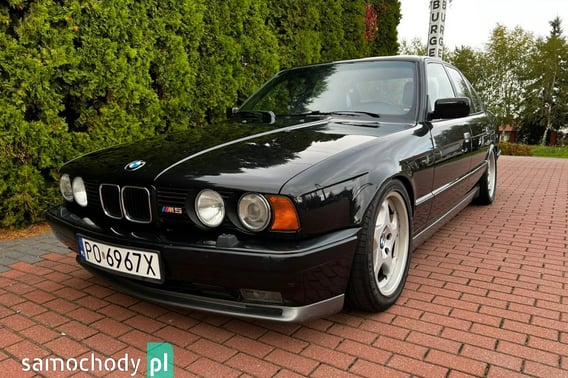 BMW M5 Sedan 1991