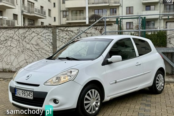 Renault Clio Hatchback 2010
