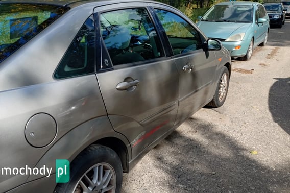 Ford Focus Sedan 2003