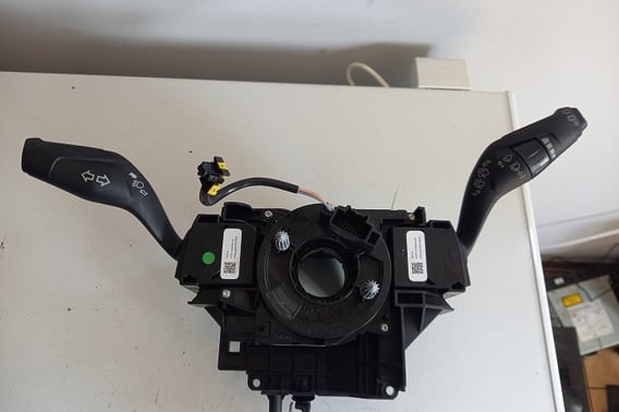 FORD FOCUS MK3 PRZEŁĄCZNIK ZESPOLONY BV6T-13N064AJ