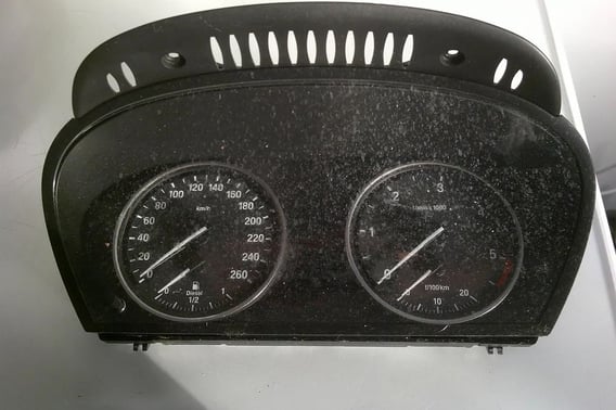 BMW E60 LICZNIK 110080213