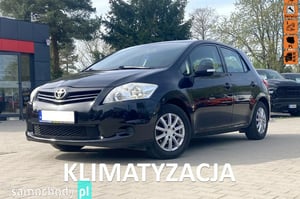 Toyota Auris Hatchback 2012