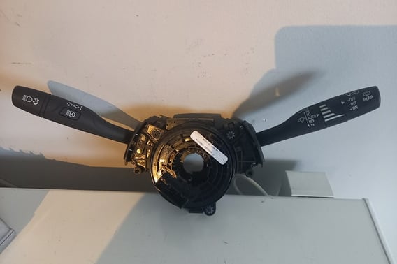 OPEL INSIGNIA B LIFT PRZEŁĄCZNIK ZESPOLONY 84838696