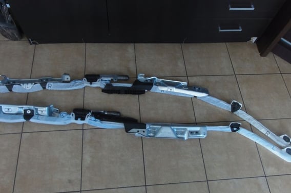 BMW E84 X1 KURTYNA PRAWA 34046020G LEWA 34046019G
