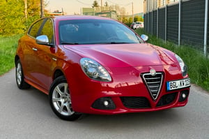 Alfa Romeo Giulietta Hatchback 2010