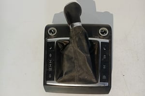 VW AMAROK RAMKA TUNELU MIESZEK PANEL STEROWANIA 2H0863681