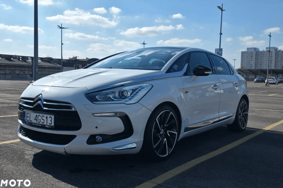 Citroen DS5 Hatchback 2012