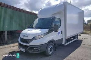 IVECO Daily Kontener 2022